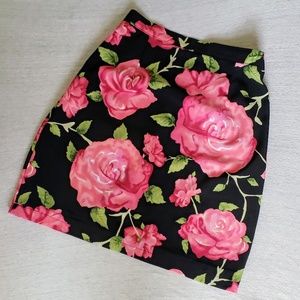 Briggs ultra comfort Black w floral print skirt